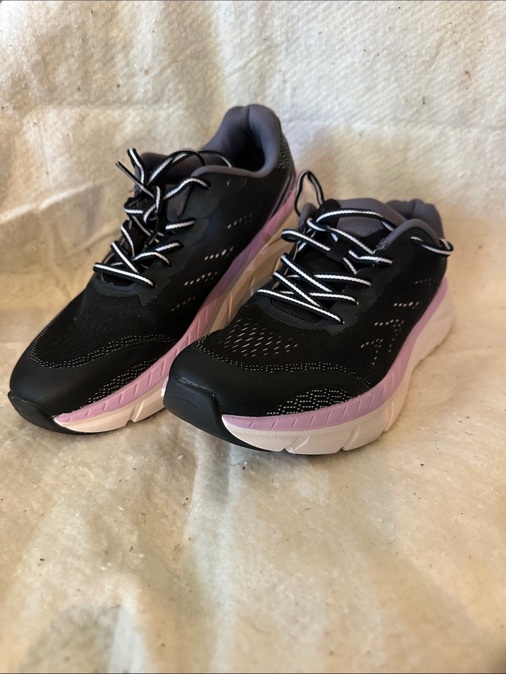 Avia Women's Black and Lavender Running Shoes - Cushioned Support 9.5
